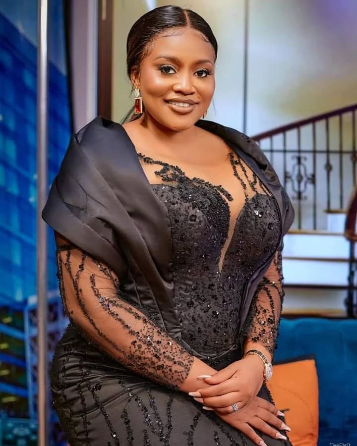 WHEN MEN HAVE CHILDREN OUTSIDE WEDLOCK, SOCIETY LOOKS AWAY, BUT WHEN WOMEN DO IT SUDDENLY EVERYONE BECOMES A JUDGE — MzGee